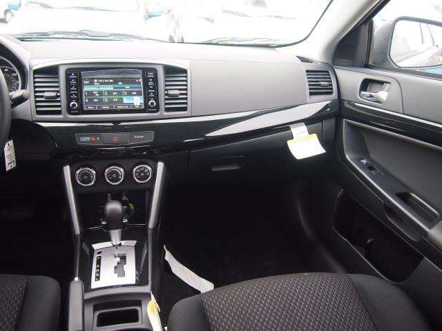 2017 Mitsubishi Lancer ES